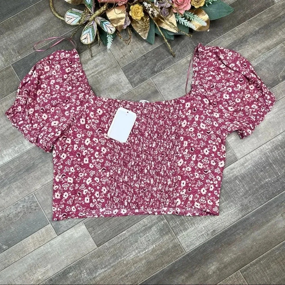Elodie Floral Print Cropped Short Sleeve Boho Top in Berry NEW Size XL - Picture 4 of 11